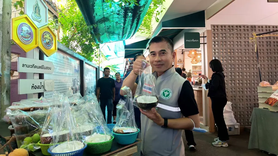 สาสุข ปากน้ำ ลุยตรวจเข้มอาหารปลอดภัย  ยกระดับตลาดน้ำบางน้ำผึ้ง เพื่อนักท่องเที่ยว