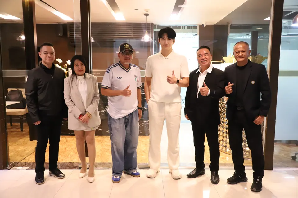 Daily Times Online  “จิน เจีย อวี้” ดาราหนังแนวตั้งชาวจีนเยือนไทย เตรียมเปิดกล้องซีรีส์เรื่อง Destination of Love สะท้อนถึงความเป็นอัตลักษณ์ความรักความชอบในสถานที่ที่ได้มาสัมผัส